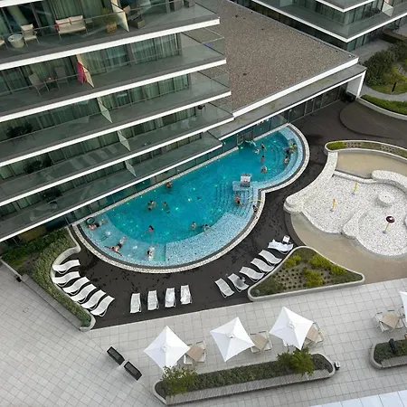 Wave C857 & Pool Access *